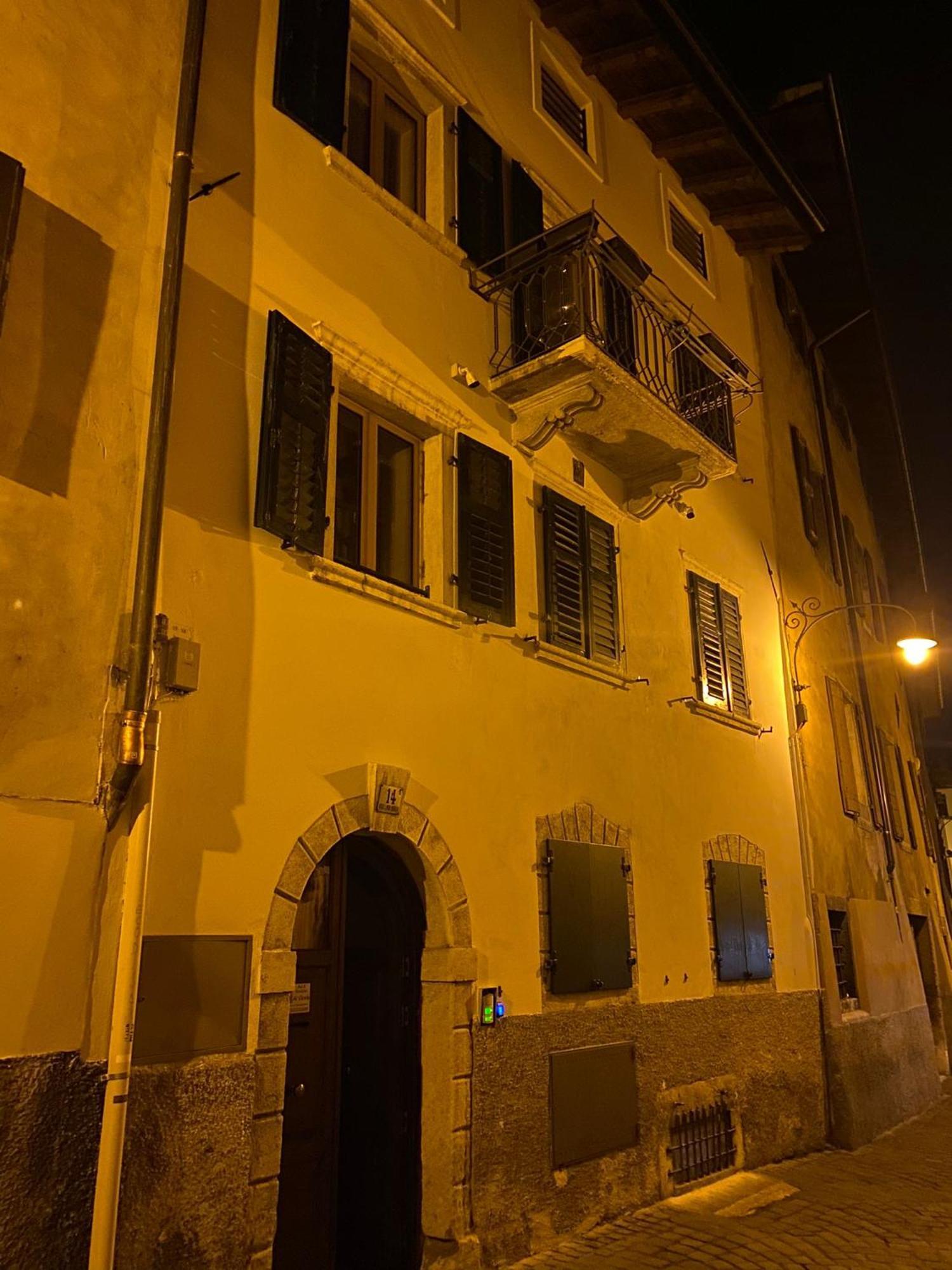 Al Vicolo Panzió Trento Kültér fotó